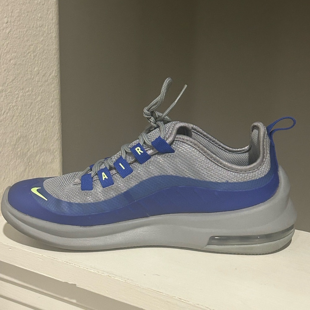 Nike Shoes Air Max Boys 4Y Youth Kids Blue Grey Axis GS Sneaker CZ9700001 Sports - Picture 3 of 9